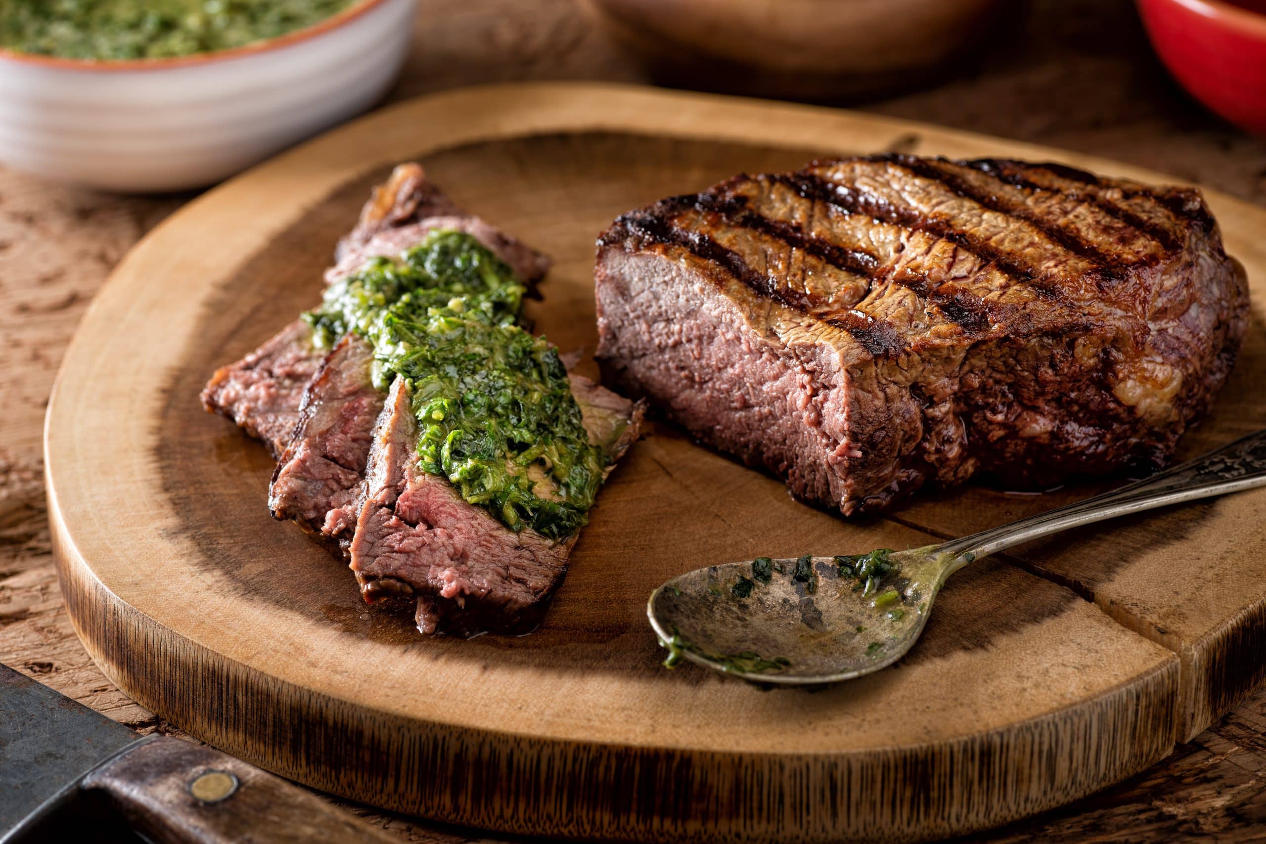 A,Delicious,Medium,Rare,Fire,Grilled,Argentina,Style,Steak,With